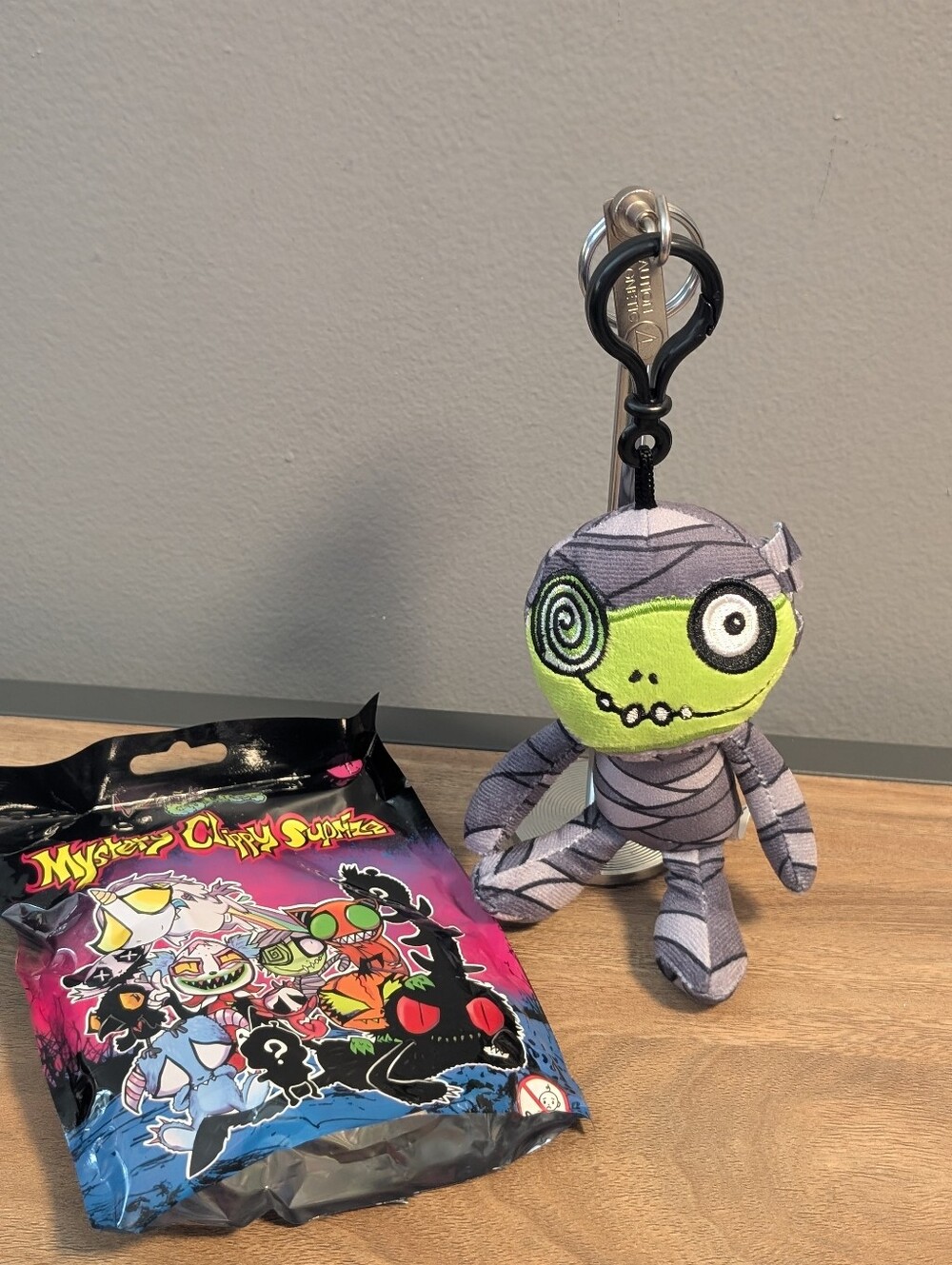 Gus Fink Kreepy Cuddles Mumoo Mummy Plush Bag Clip Spirit Halloween Series 2 New
